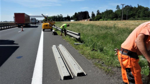 Dálnici u Prostějova čeká výměna svodidel, řidiče zdržení