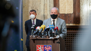 Prymula: Bary do deseti, omezení hromadných akcí