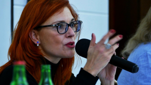 Práce politika by měla být veřejná služba lidem