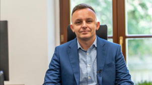 Spolehlivě řešíme problémy. Sto lidí už je silný tým