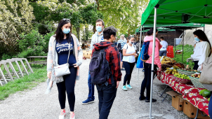 Kraj má zájem o linku na výrobu roušek