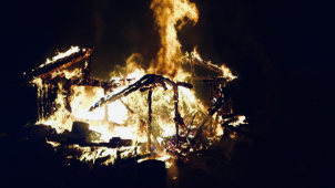 V Bělé pod Pradědem vyhořela budova