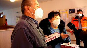 Olomouc rozdala respirátory seniorům v městských domovech