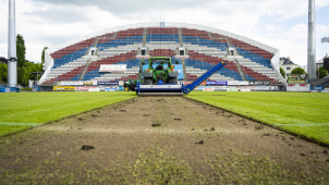 Hrací plocha Androva stadionu prochází rekonstrukcí