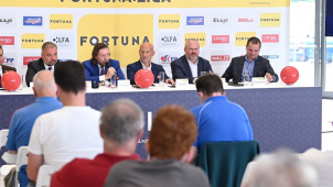 Ligový fotbal startuje sezónu s diváky na tribunách