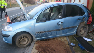 Dva osobáky o víkendu bouraly v Medlově