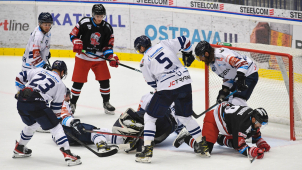 Hokejisté HC Olomouc remizovali ve Vítkovicích