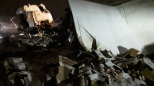 Smrtelná nehoda na D1: kamion se zřítil z mostu