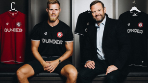 Kalas už není hráčem Chelsea, přestoupil do Bristolu