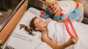 Na dětské klinice olomoucké fakultky působí zdravotní klauni