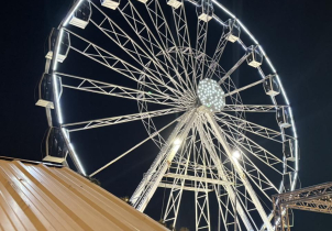 Na Tržnici se dnes otevírá kluziště i obří vyhlídkové kolo