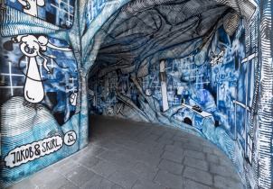 Lomená galerie ožívá dílem vídeňského umělce