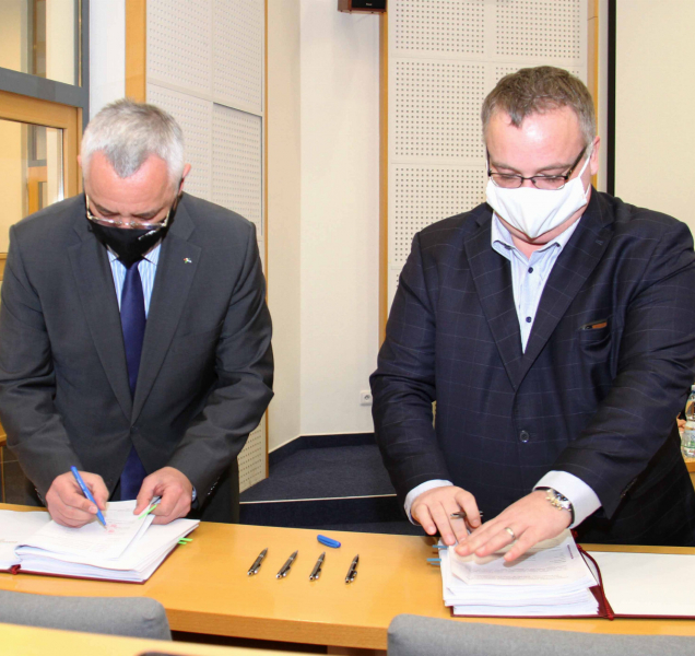 Doprava vlaky po 2022? Kraj podepsal smlouvu s Českými drahami