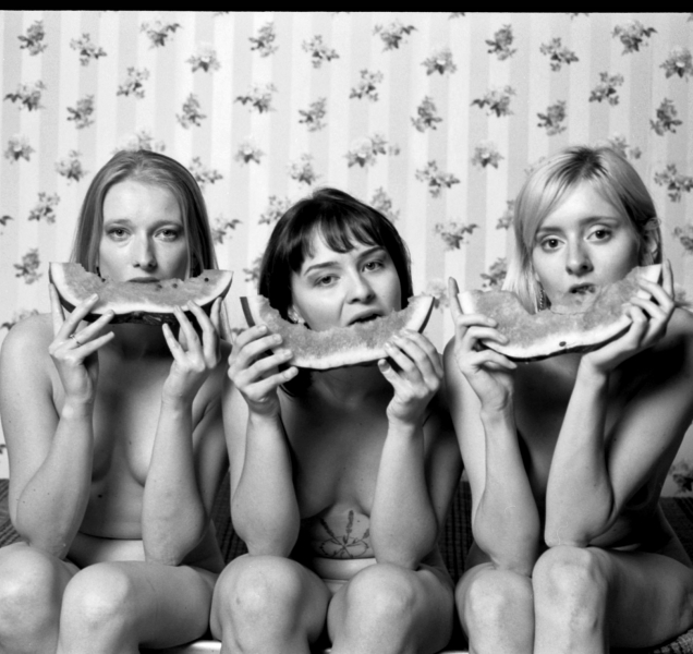 Sebeláska i nahota. Walkers on the Moon mají nový kalendář