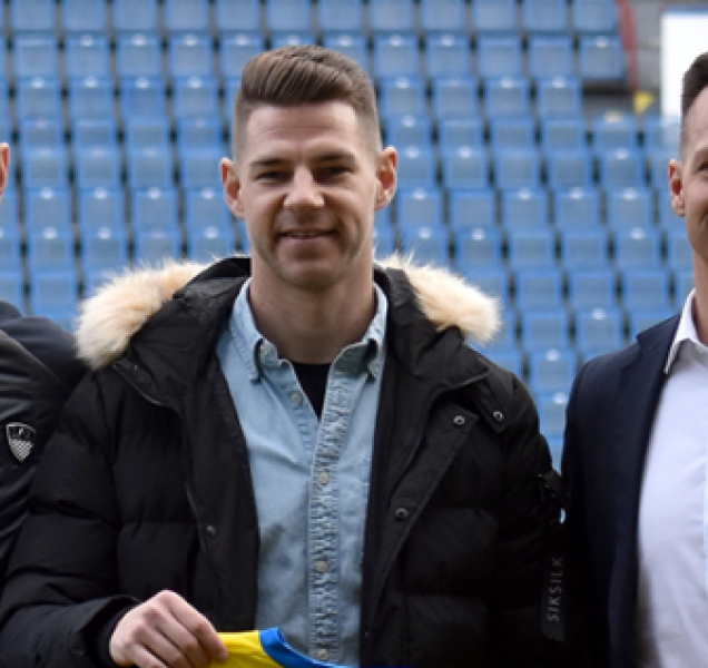 Útočník Žák a brankář Mucha z Prostějova do Teplic