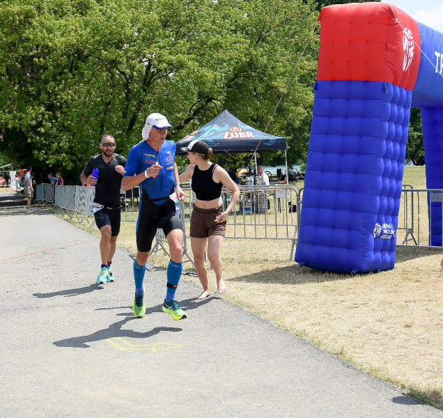 Mistry v dlouhém triatlonu Oppolzer a Křivánková