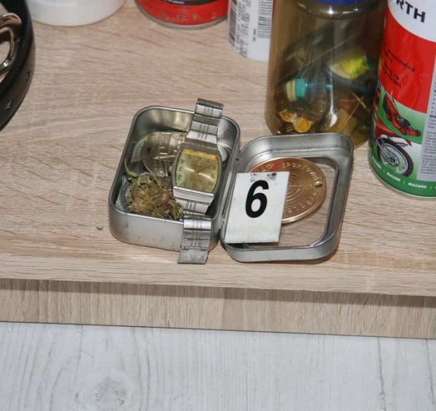 Skončil v cele za distribuci pervitinu a marihuany