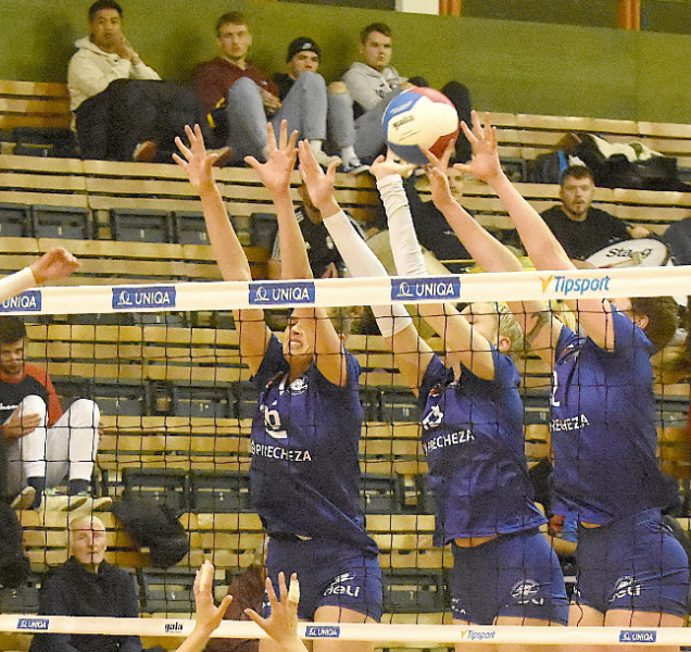 Volejbalistky VK UP vyhrály v Přerově po tie-breaku