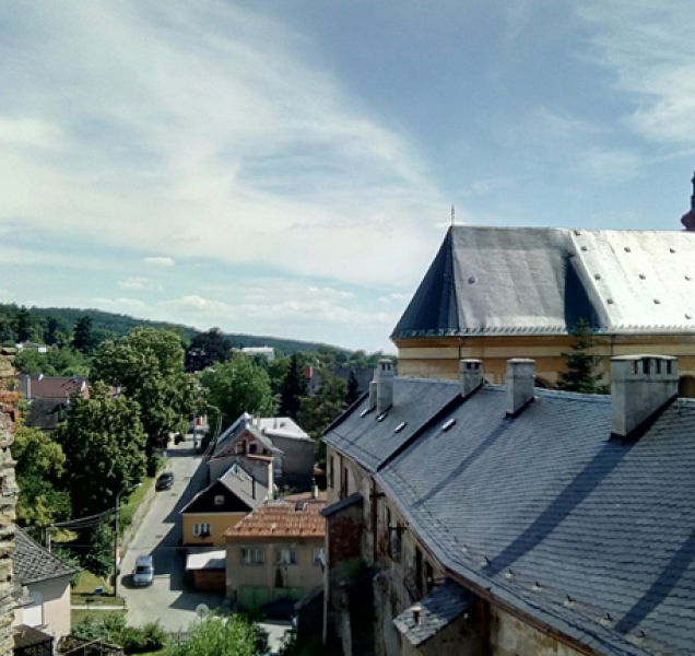 Vybrané části areálu hradu Šternberk čeká obnova