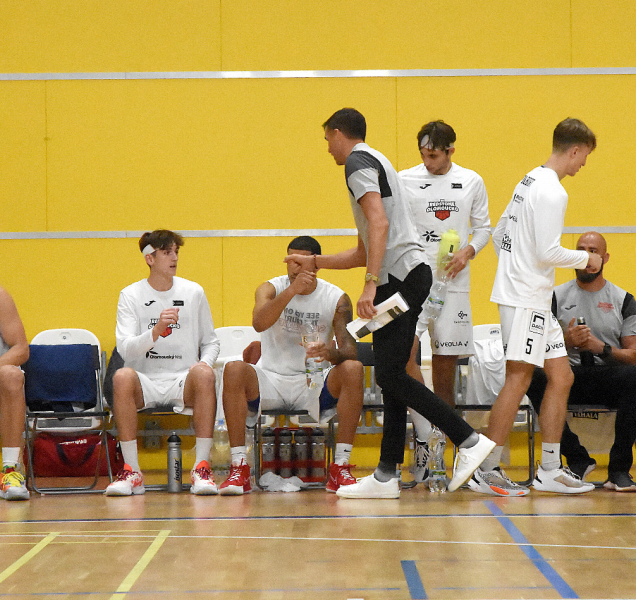 Basketbalisty BK REDSTONE čeká duel s mistrem