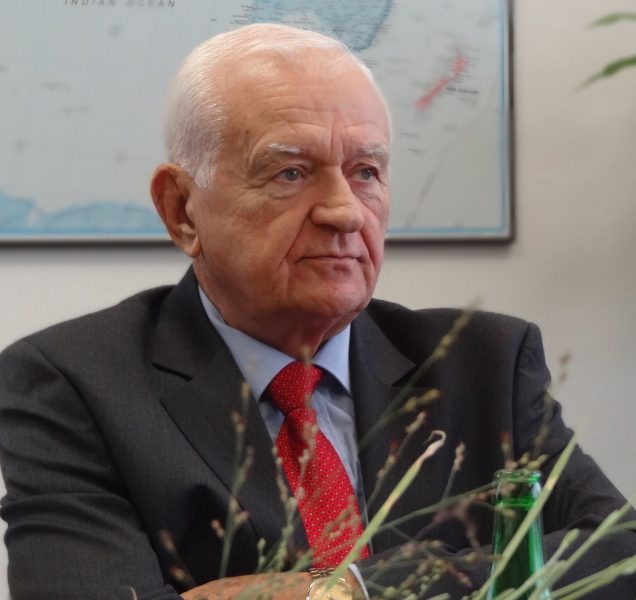 Šéf Farmaku Žák: Válka na Univerzitě nás poškozuje