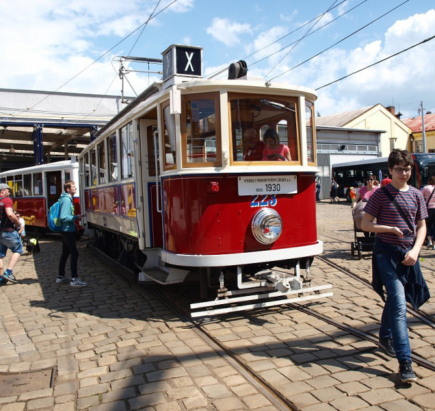 Proč historická tramvaj v Olomouci pravidelněji jezdit nebude?