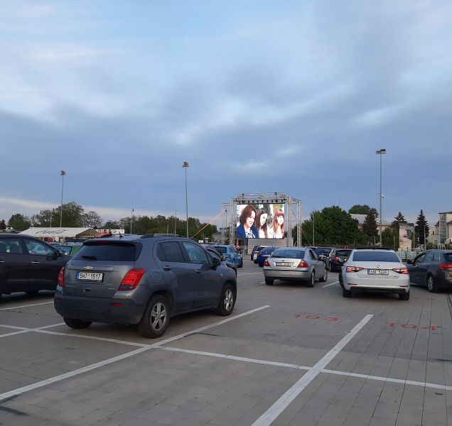 V olomouckém autokině dnes běží Ženy v běhu