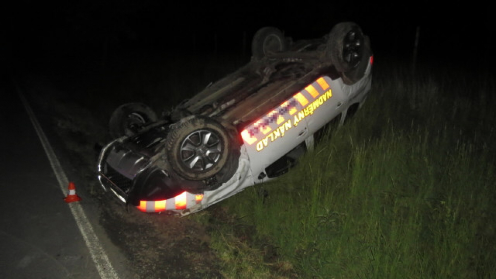 Řidič na Přerovsku obrátil auto na střechu