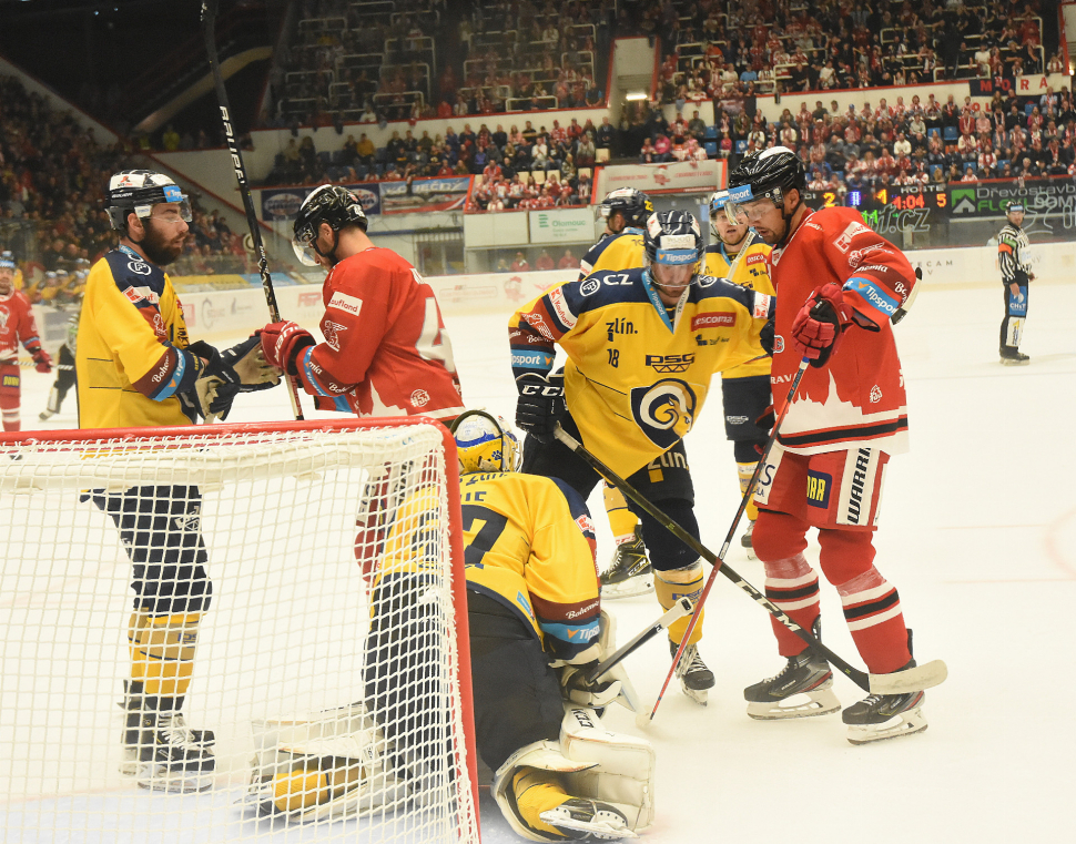 Hokejisté HC Olomouc ve Zlíně prohráli po nájezdech