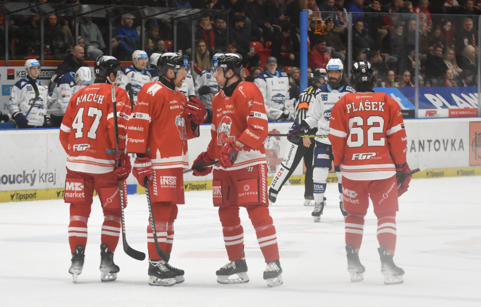 Hokejisté HC Olomouc vybojovali v derby dva body