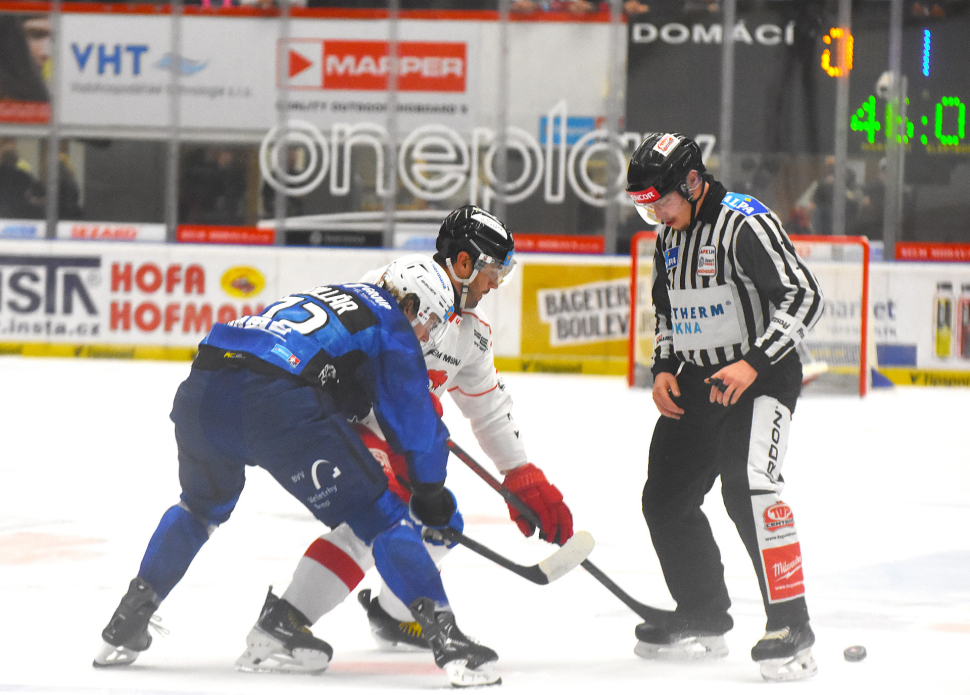 Hokejisté HC Olomouc dostali od Varů pětku