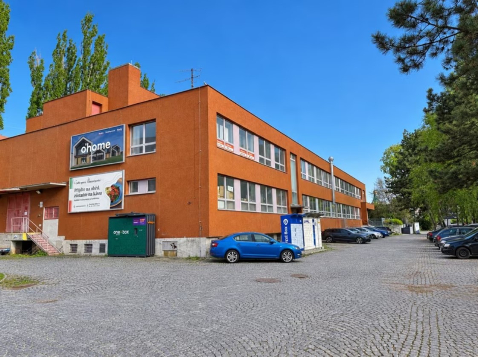 Dům Družby na Černé cestě nahradí byty, obchody a služby